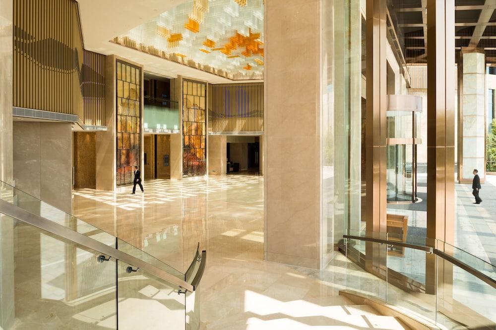 Swissotel Canton Esterno foto