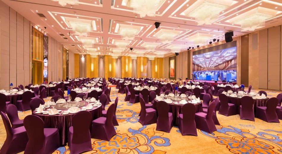 Swissotel Canton Esterno foto