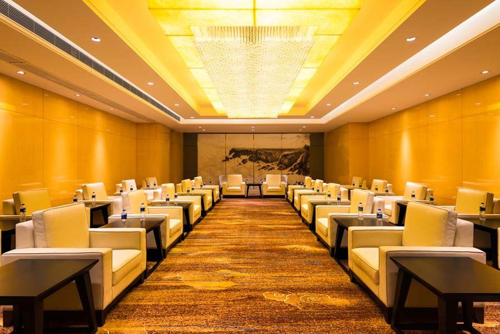Swissotel Canton Esterno foto